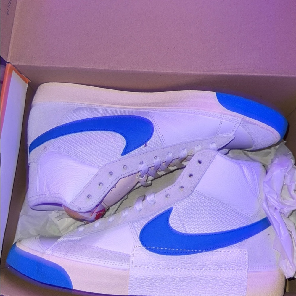 Nike